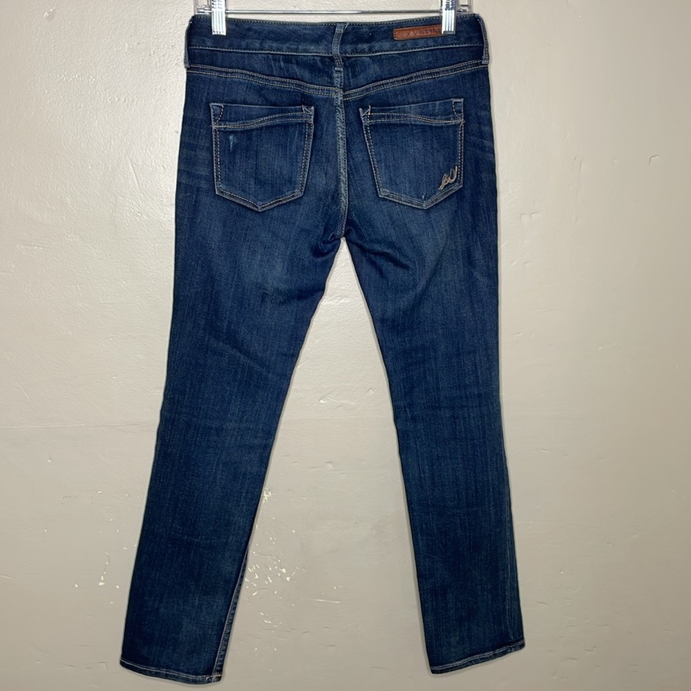 EXPRESS Jeans Skinny STELLA Low Rise Distressed 5 Pocket Stretchy Denim 2 SHORT
